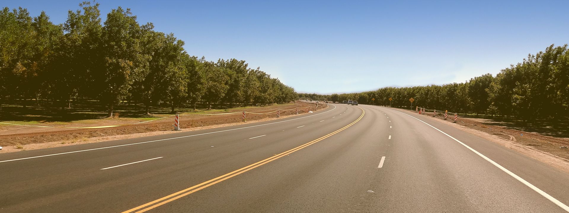 A CNL Construtora participa de concessões de rodovias que melhoram as condições de trafego de toda a região. Nossas obras aumentam o conforto e segurança dos viajantes.